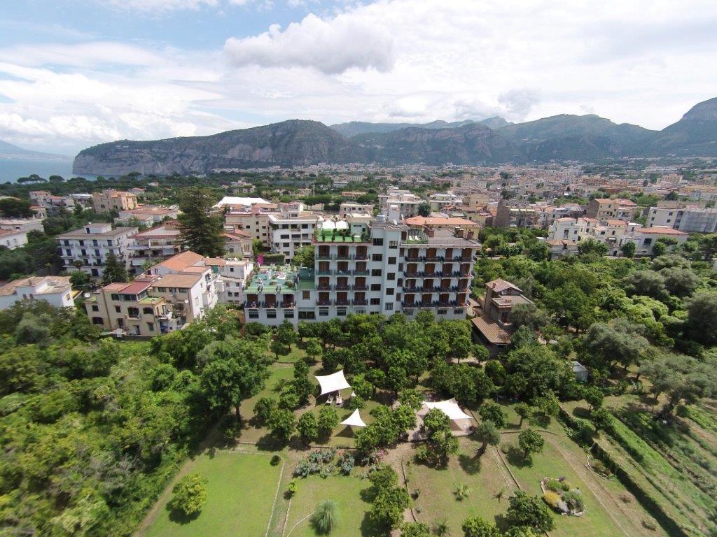 Majestic Palace Hotel Sant'Agnello Exteriör bild